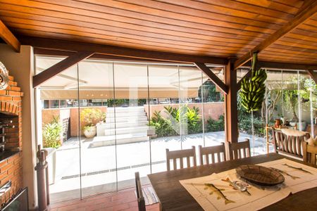 Sala  de casa de condomínio à venda com 4 quartos, 680m² em Residencial Zero (tambore), Santana de Parnaíba