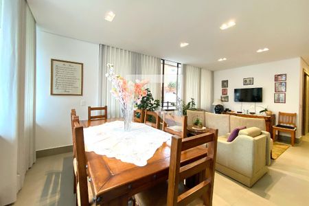 Apartamento à venda com 4 quartos, 120m² em Santo Antônio, Belo Horizonte