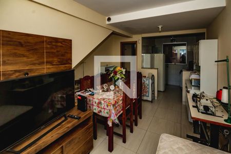 Casa para alugar com 2 quartos, 79m² em Rio Branco, Belo Horizonte