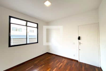 Sala de apartamento para alugar com 3 quartos, 100m² em São Pedro, Belo Horizonte