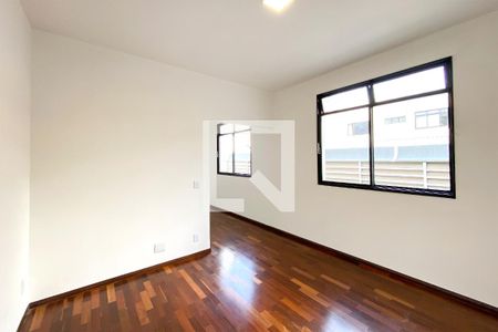 Sala de apartamento para alugar com 3 quartos, 100m² em São Pedro, Belo Horizonte