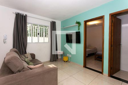 Sala de apartamento para alugar com 2 quartos, 53m² em Vila Talarico, São Paulo