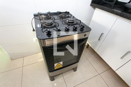 Cozinha - Fogão de apartamento para alugar com 2 quartos, 53m² em Vila Talarico, São Paulo