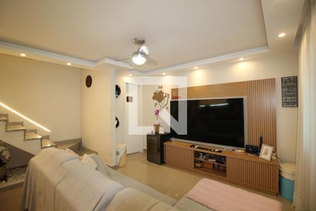 Sala de casa de condomínio à venda com 3 quartos, 142m² em Taquara, Rio de Janeiro