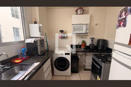 Cozinha e Área de Serviço de apartamento para alugar com 2 quartos, 48m² em Residencial Aquários, Goiânia