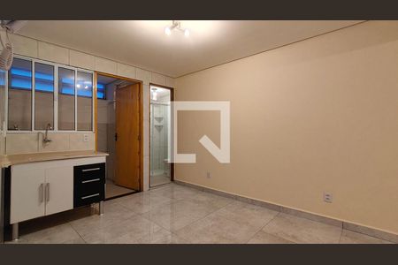 Casa para alugar com 1 quarto, 26m² em Vila Bancaria Munhoz, São Paulo