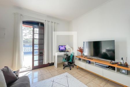 Suíte de casa à venda com 3 quartos, 180m² em Remédios, Osasco