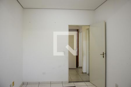 Quarto 2 de casa para alugar com 3 quartos, 60m² em Jardim Sao Judas Tadeu, Embu das Artes
