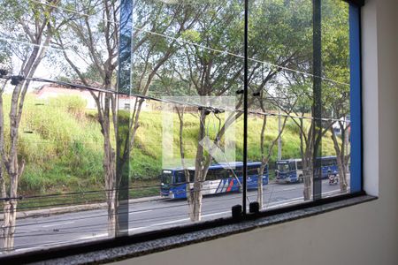 Vista do Quarto 1 de casa para alugar com 3 quartos, 60m² em Jardim Sao Judas Tadeu, Embu das Artes