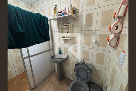 Banheiro 1 de casa à venda com 4 quartos, 250m² em Vila Piracicaba, São Paulo