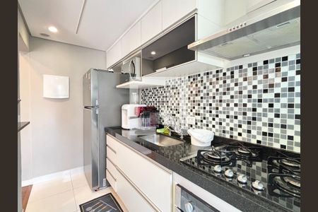 Cozinha de apartamento para alugar com 2 quartos, 70m² em Indianópolis, São Paulo