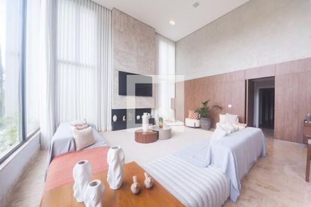 Sala de TV de casa de condomínio à venda com 4 quartos, 405m² em Casa Branca, Brumadinho