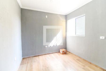Quarto 2 de casa para alugar com 2 quartos, 90m² em Jardim Dalmo, São Paulo