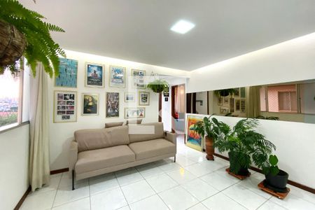 Apartamento à venda com 2 quartos, 82m² em Pompéia, Belo Horizonte