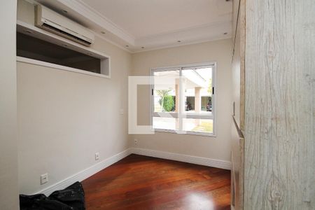 Sala Lareira de casa de condomínio para alugar com 5 quartos, 300m² em Jardim Sao Vicente, Cotia