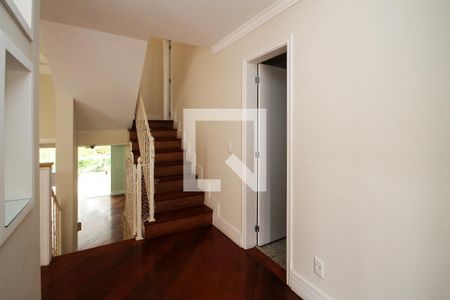 Hall de entrada de casa de condomínio para alugar com 5 quartos, 300m² em Jardim Sao Vicente, Cotia