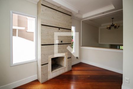 Sala Lareira de casa de condomínio para alugar com 5 quartos, 300m² em Jardim Sao Vicente, Cotia