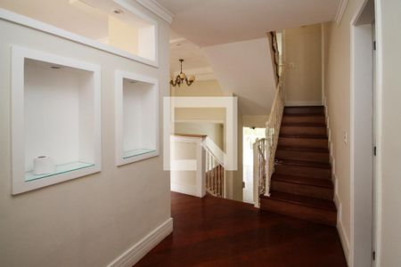 Hall de entrada de casa de condomínio para alugar com 5 quartos, 300m² em Jardim Sao Vicente, Cotia