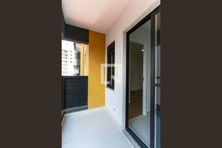 Varanda e área de serviço de apartamento para alugar com 1 quarto, 27m² em Vila Dom Pedro Ii, São Paulo