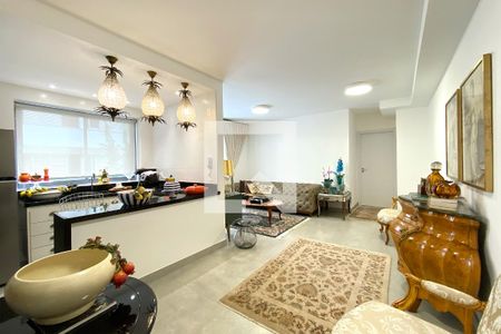 Sala de apartamento à venda com 2 quartos, 111m² em Funcionários, Belo Horizonte