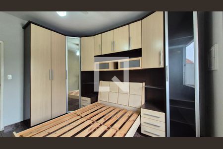 Quarto  de casa à venda com 2 quartos, 123m² em Jardim Santo Alberto, Santo André