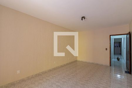 Quarto 1 de casa para alugar com 3 quartos, 280m² em Parada Xv de Novembro, São Paulo
