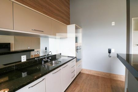 Sala / Cozinha de apartamento para alugar com 1 quarto, 85m² em Itaim Bibi, São Paulo