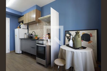 Sala/Cozinha de apartamento à venda com 1 quarto, 27m² em Paraíso do Morumbi, São Paulo