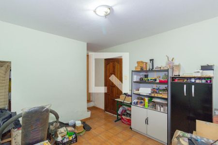 Quarto 2 de casa à venda com 2 quartos, 231m² em Vila Serralheiro, São Paulo