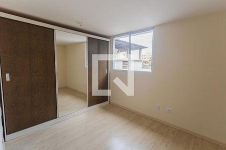 Suíte de apartamento à venda com 2 quartos, 65m² em Santo Antônio, Belo Horizonte