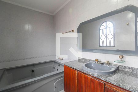 Banheiro da Suíte de casa para alugar com 3 quartos, 159m² em Jardim Avelino, São Paulo