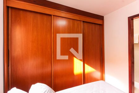 Quarto 1 - Suíte de casa de condomínio à venda com 3 quartos, 148m² em Vila Bertioga, São Paulo