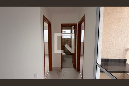 Corredor de apartamento para alugar com 2 quartos, 45m² em Setor Faicalville, Goiânia