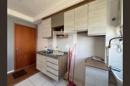 Cozinha de apartamento para alugar com 2 quartos, 42m² em Jardim Boa Vista (zona Oeste), Osasco