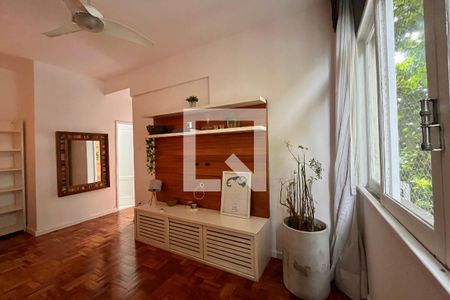 Sala  de apartamento para alugar com 2 quartos, 60m² em Leblon, Rio de Janeiro