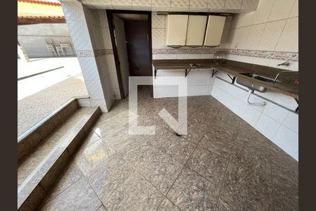 Casa para alugar com 4 quartos, 300m² em Fonte Grande, Contagem