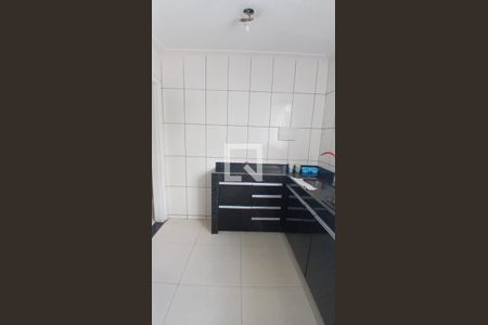 Cozinha de apartamento para alugar com 2 quartos, 47m² em Arvoredo II, Contagem