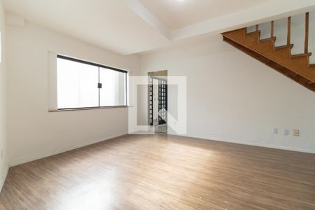 Sala de casa à venda com 3 quartos, 103m² em Cursino, São Paulo
