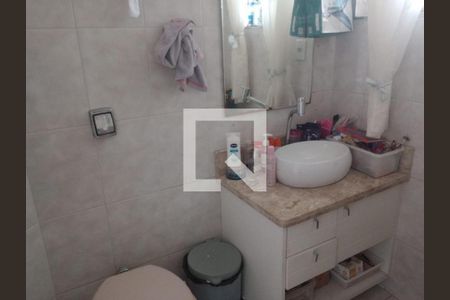 WC de casa à venda com 4 quartos, 273m² em Umuarama, Osasco