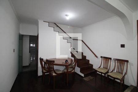 Sala de casa à venda com 4 quartos, 112m² em Vila Pauliceia, São Paulo