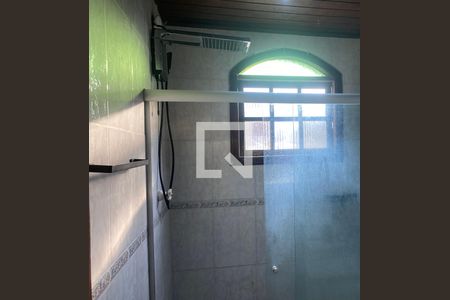 Casa de Condomínio para alugar com 6 quartos, 220m² em Vargem Pequena, Rio de Janeiro