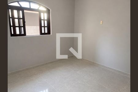 Casa de Condomínio para alugar com 6 quartos, 220m² em Vargem Pequena, Rio de Janeiro