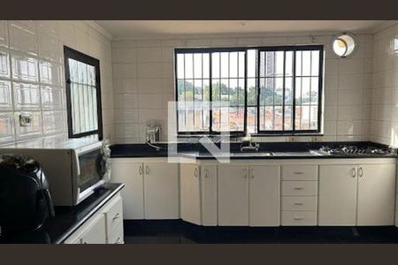 Casa à venda com 3 quartos, 207m² em Vila Yolanda, Osasco