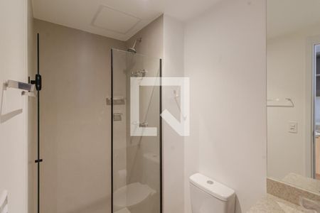 Banheiro de kitnet/studio à venda com 1 quarto, 24m² em Vila Nova Conceição, São Paulo