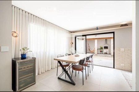 Casa à venda com 3 quartos, 160m² em Residencial Tambore III, Santana de Parnaíba