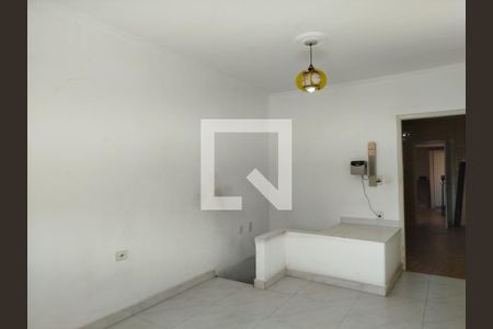 Casa 1: Sala de casa à venda com 5 quartos, 102m² em Vila Nova Savoia, São Paulo