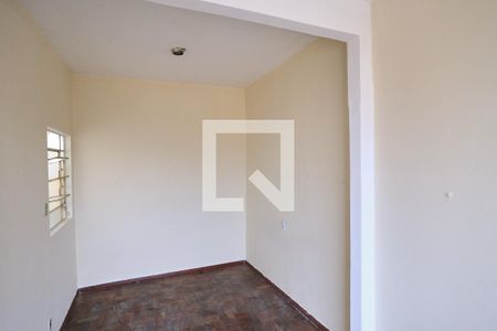 Quarto de casa para alugar com 2 quartos, 43m² em Sagrada Família, Belo Horizonte