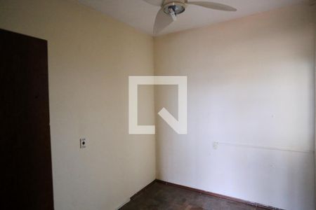 Quarto 1 de casa para alugar com 2 quartos, 43m² em Sagrada Família, Belo Horizonte