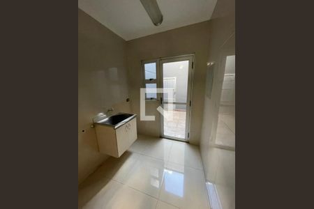 Lavanderia de casa para alugar com 3 quartos, 260m² em Jardim Karaíba, Uberlândia