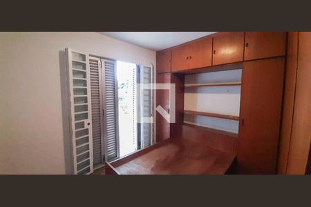 Quarto 1 de casa para alugar com 3 quartos, 150m² em Vila Butantã, São Paulo